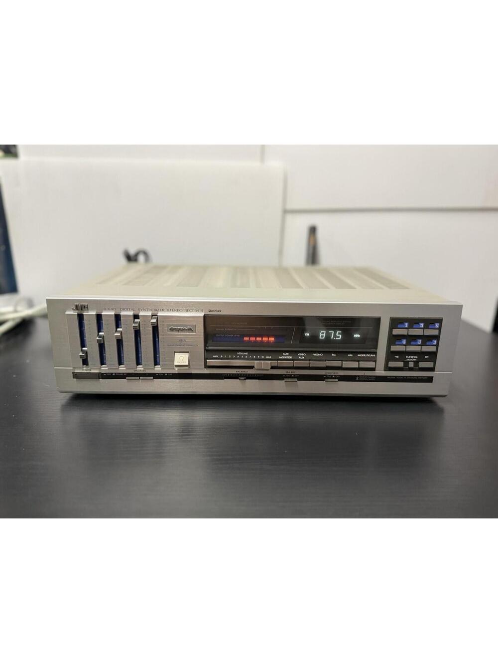 JVC R-x40 Digital Synthesizer Stereo Receiver